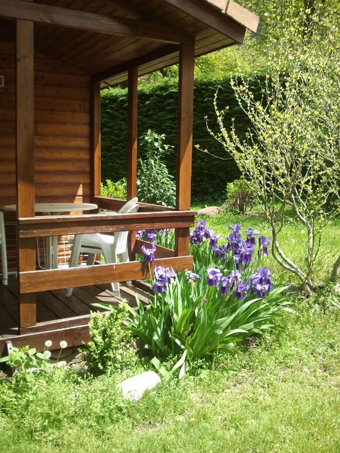 Les chalets Quazemi à Casteil Esterno foto